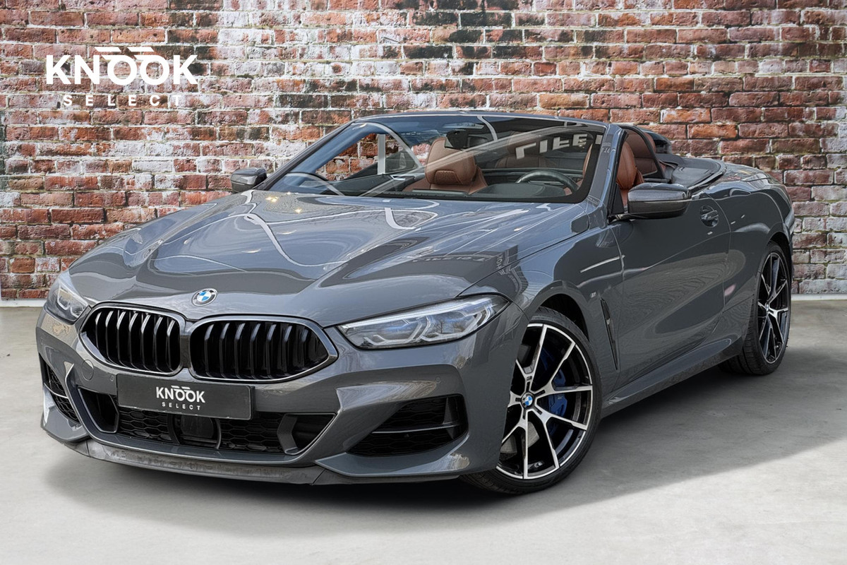 BMW 8 Serie M850i xDrive High Executive / 20 Inch / Active Cruise control / M Carbon exterieur / Soft close / Integrale Active Steering / Laserlicht / M Sport differentieel / Adaptieve Cruise Control / Live Cockpit Professional /