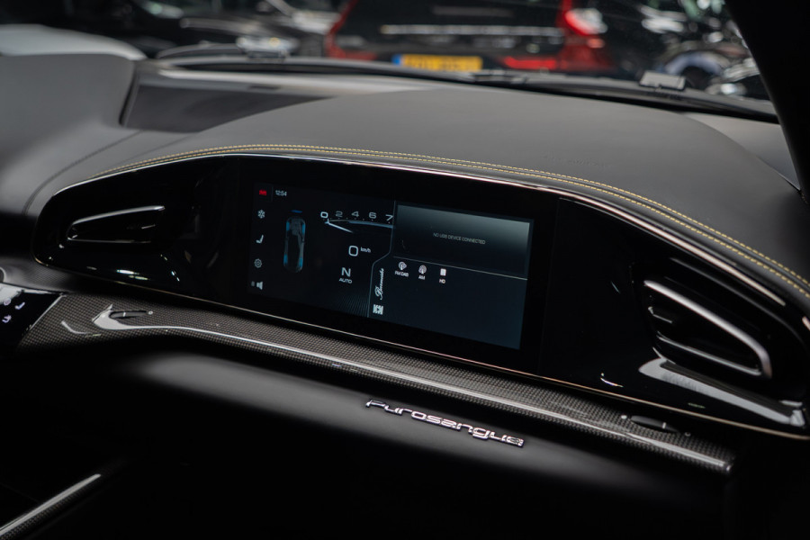 Ferrari Purosangue 6.5 V12 Full options! Nieuw! Alcantara Carbon exterieur & interieur Panoramadak Memory seats met massage functie Rondomzicht camera