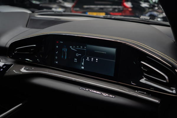 Ferrari Purosangue 6.5 V12 Full options! Nieuw! Alcantara Carbon exterieur & interieur Panoramadak Memory seats met massage functie Rondomzicht camera