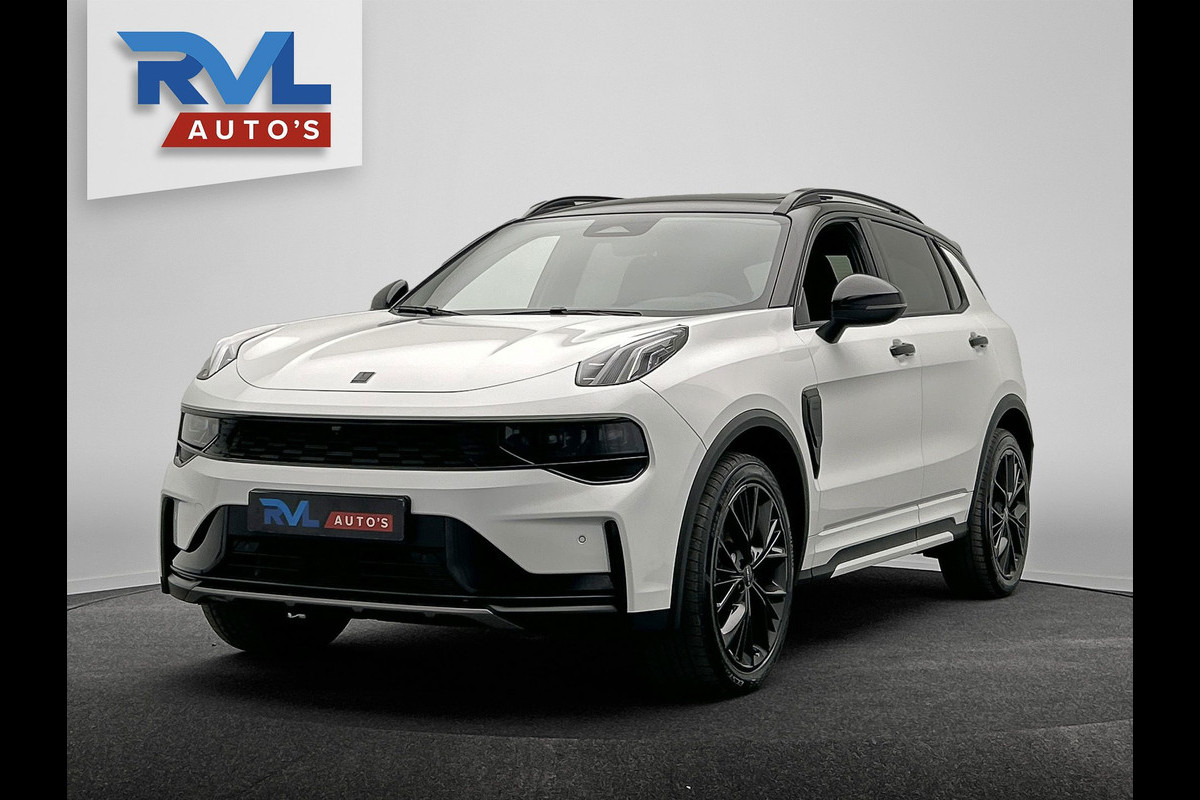 Lynk & Co 01 1.5 More Leder | Pano | Stoel+Stuurwielverwarming | Keyless