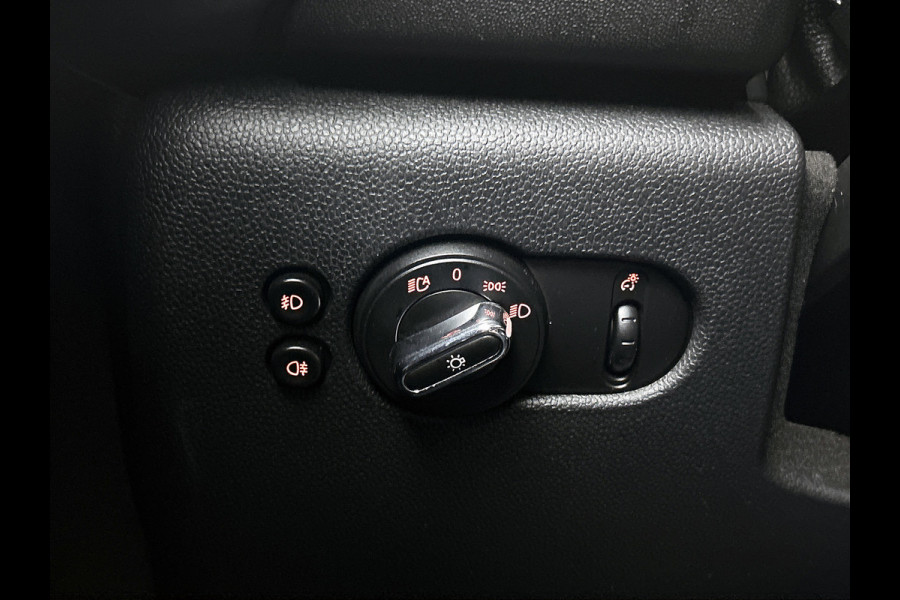 MINI Mini 1.5 Cooper Chili Serious Business(Goed OnderH, Carplay, StoelV, Parkeersensoren, Leer, Led, Climate Con, Etc)