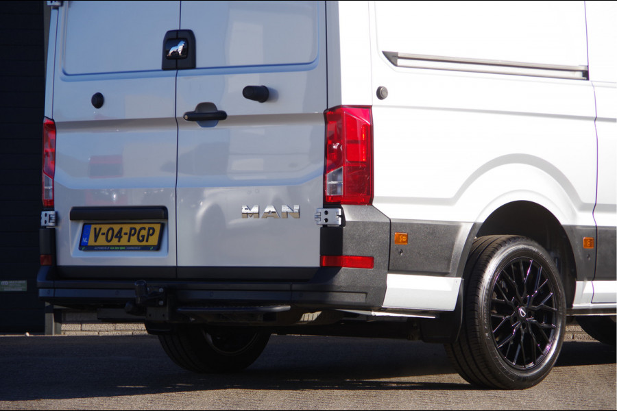 MAN TGE 3.180 35 2.0 L3H3 AUT. LED, LEDER, TREKHAAK, STOELVERWARMING, CAMERA, NAVI, CRUISE, CLIMA, PARKEERSENSOREN, VOORRUIT VERWARMING