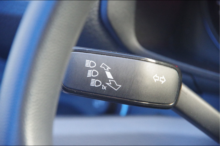 MAN TGE 3.180 35 2.0 L3H3 AUT. LED, LEDER, TREKHAAK, STOELVERWARMING, CAMERA, NAVI, CRUISE, CLIMA, PARKEERSENSOREN, VOORRUIT VERWARMING