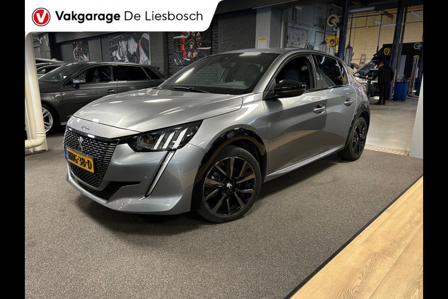 Peugeot 208 1.2 PureTech GT / Navigatie / DAB / Camera / pdc v+a / geen bijkomende kosten