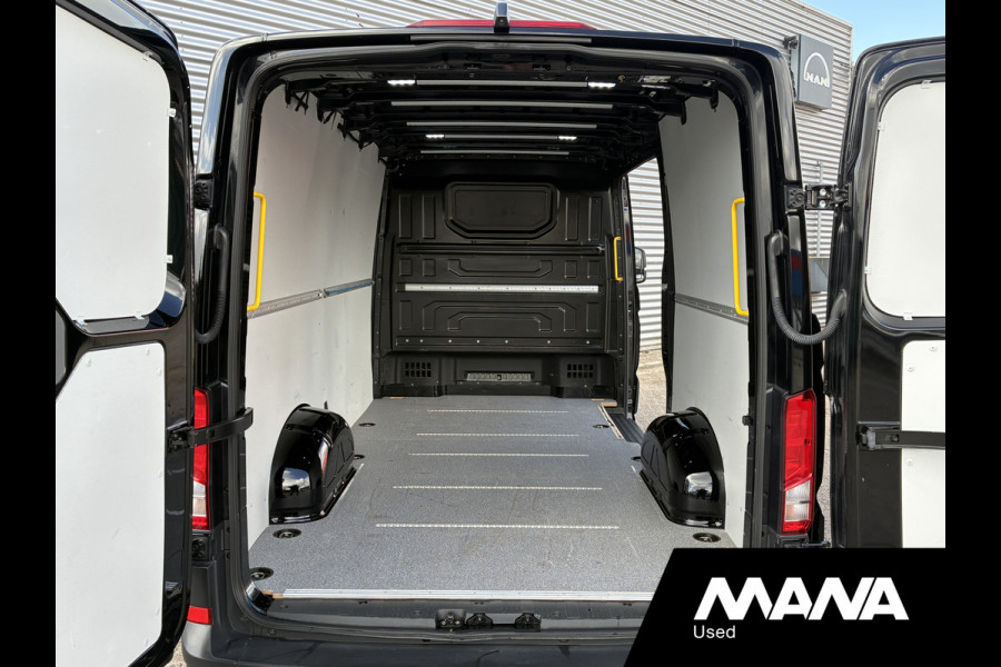 MAN TGE 35 3.140 140PK L3H2 Camera Navi Carplay Trekhaak Airco