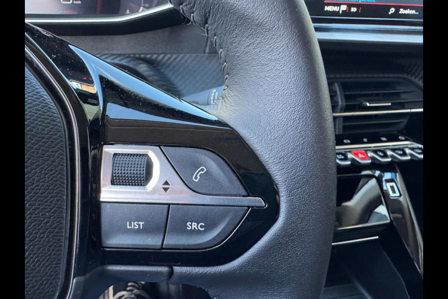 Peugeot 208 1.2 PureTech 100 Allure Navi / P-sensoren & camera / Clima / LM velgen