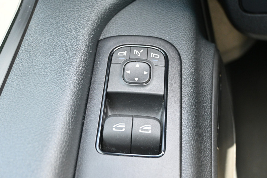 Mercedes-Benz Sprinter 317 CDI L2H2 Pro HD MBUX, Geveerde stoel, Winterpakket, Etc.