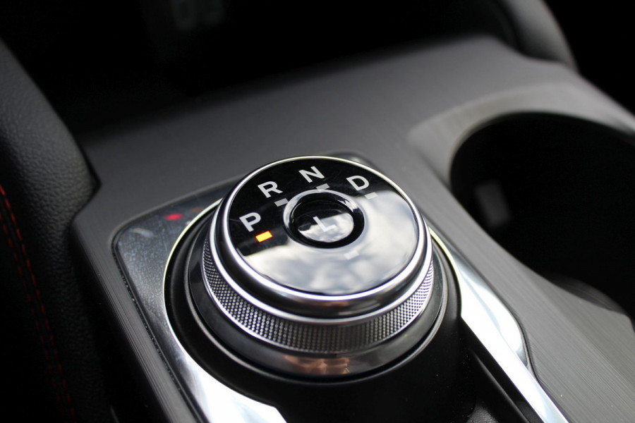Ford Kuga 2.5 PHEV ST-Line X | Trekhaak | Panoramadak | BLIS | B&O | Navigatie