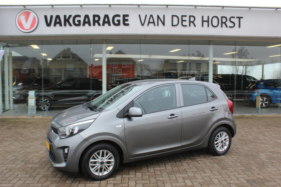 Kia Picanto 1.0-67pk DPi DynamicLine. Kwalitatief erg goede wagen voor jaren zorgeloos rijplezier! Airco, metallic lak, camera, cruise control, elektr. ramen v+a, Android auto/Apple carplay, DAB radio, USB aansl., LM wielen etc