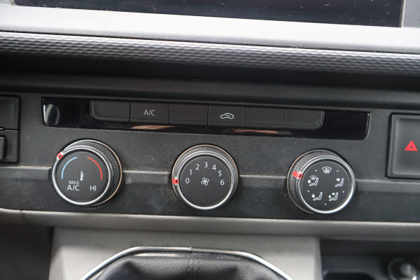 Volkswagen Transporter 2.0 TDI L2 H1 150pk Airco Navigatie Camera