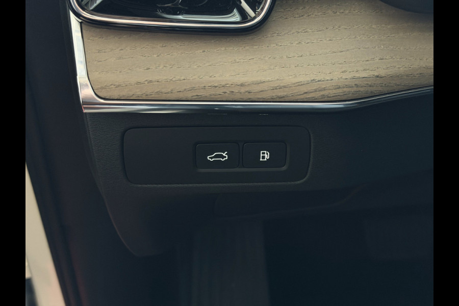 Volvo XC90 2.0 T8 456 PK PHEV 12/25 AWD 7P ULTRA DARK Bowers & Wilkins LUCHTVERING SCHUIFDAK SCHUIFDAK 21''LMV STOEL/STUUR.VERW PANORAMA STANDKACHEL HEADUP ✅Top Auto's Wijchen✅ 170 Nieuwe en bijna nieuwe Auto's met : Benzine /  PHEV / Plug in hybrid / Hybrid / Mild hybrid / HEV / Keuze uit Plus / /Ultra/ Bright / Dark / Black Edition /