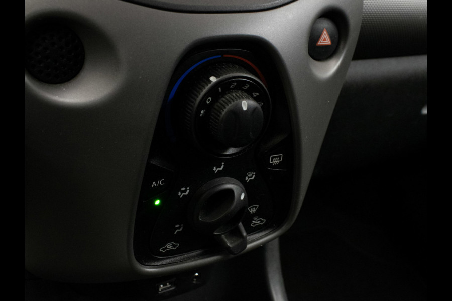 Peugeot 108 1.0 e-VTi Active Sport (AIRCO,BLUETOOTH,BLACK EDITION,START/STOP,ELEKTRISCH PAKKET,SPORTSTOELEN,NETTE STAAT)