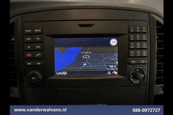 Mercedes-Benz Vito 114 CDI 136pk L2H1 Euro6 Airco | Navigatie | Camera | Cruisecontrol | Stoelverwarming Parkeersensoren, Trekhaak, Bijrijdersbank