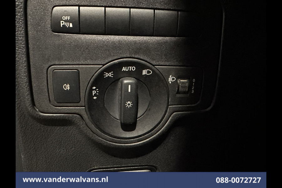 Mercedes-Benz Vito 114 CDI 136pk L2H1 Euro6 Airco | Navigatie | Camera | Cruisecontrol | Stoelverwarming Parkeersensoren, Trekhaak, Bijrijdersbank