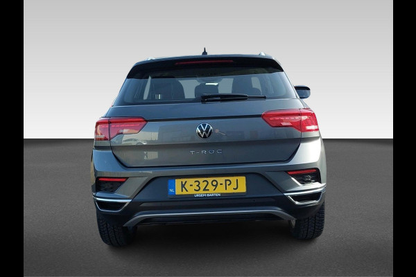 Volkswagen T-Roc 1.5 TSI Style Business | Afneembare Trekhaak | Camera | Winter Pakket