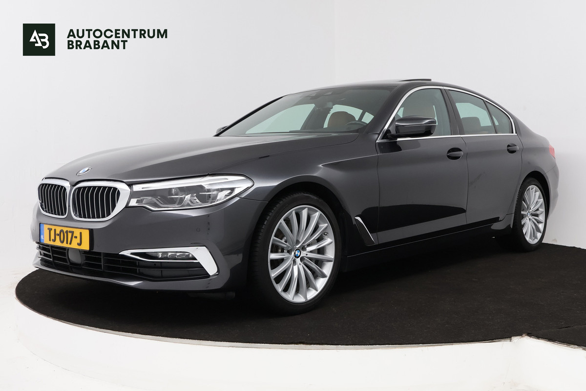 BMW 5 Serie 530i High Executive (PANORAMADAK, SFEERVERLICHTING, STOELVERWARMING/VENTILATIE, ELEKTR STOELEN)