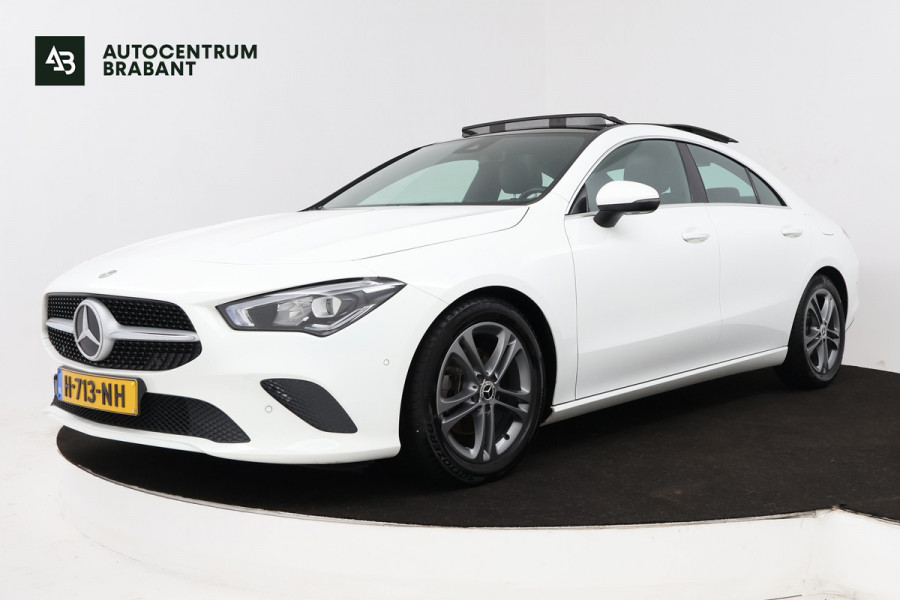 Mercedes-Benz CLA-Klasse 180 Business Solution (PANORAMADAK, TREKHAAK, CAMERA, CRUISE CONTROL, PARKEERSENSOREN)