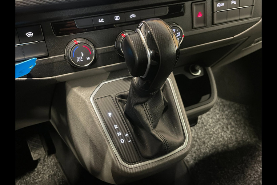 Volkswagen Transporter 2.0 TDI L2H1 30 DC Bulli|AUTOMAAT|ACC|TREKHAAK|DIGITAL|CARPLAY|CAMERA|DUBBELE SCHUIFDEUR|TWEE ACHTERDEUREN|