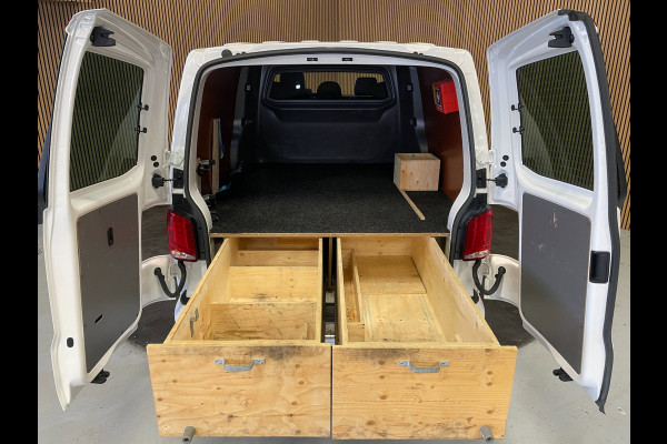 Volkswagen Transporter 2.0 TDI L2H1 30 DC Bulli|AUTOMAAT|ACC|TREKHAAK|DIGITAL|CARPLAY|CAMERA|DUBBELE SCHUIFDEUR|TWEE ACHTERDEUREN|