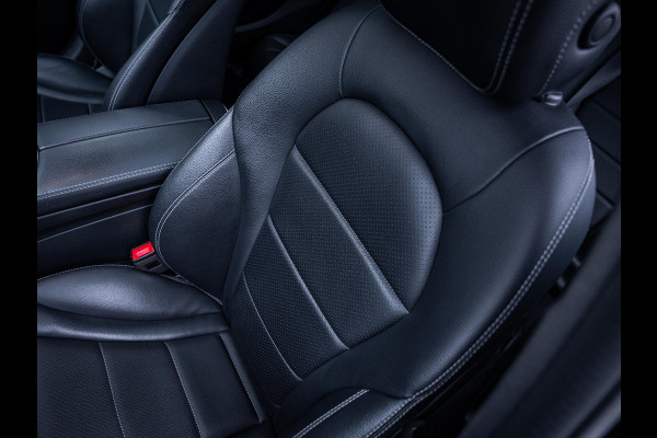 Mercedes-Benz C-Klasse Estate 200 4MATIC Premium Plus Pack AMG-Line l Pano l Sfeerverl. l Burmester l Camera