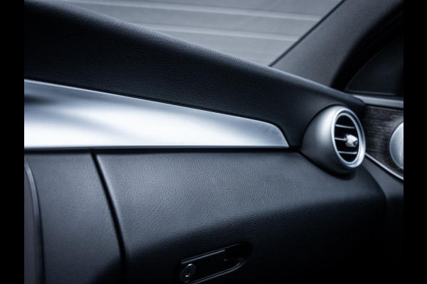 Mercedes-Benz C-Klasse Estate 200 4MATIC Premium Plus Pack AMG-Line l Pano l Sfeerverl. l Burmester l Camera