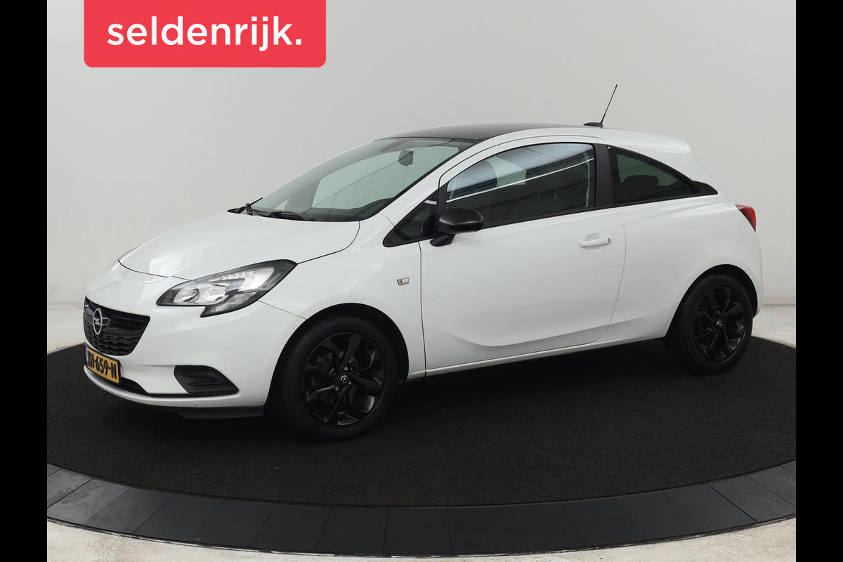Opel Corsa 1.4 Black Edition | 1e eigenaar | Trekhaak | Carplay | Airco | Cruise control | Parkeerhulp | Navigatie | Bluetooth | Getint glas