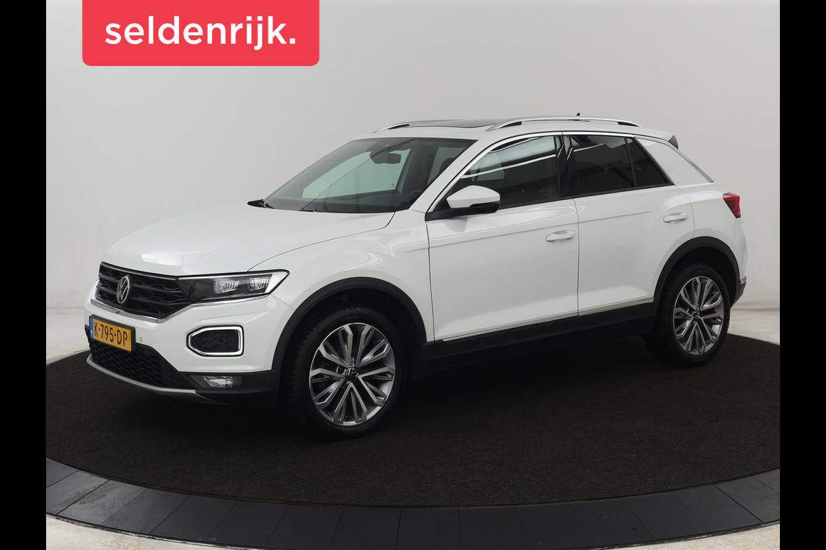 Volkswagen T-Roc 1.5 TSI Sport | Panoramadak | Adaptive cruise | Keyless | Carplay | Navigatie | Full LED | Virtual Cockpit | Climate control | Parkeerhulp | Bluetooth