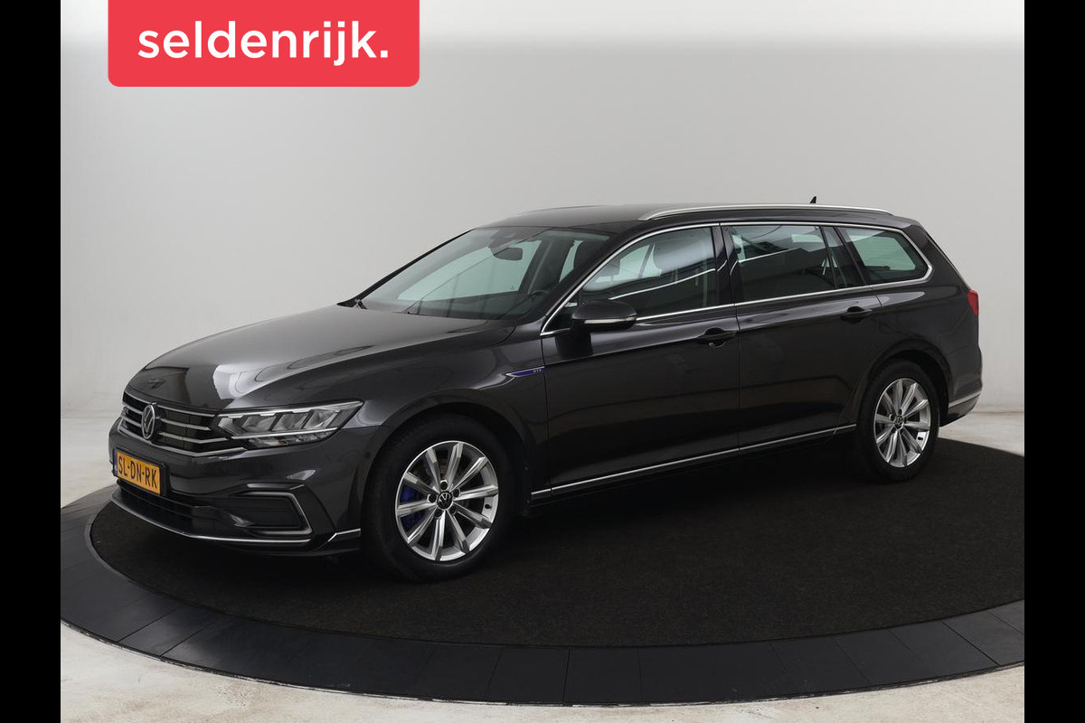 Volkswagen Passat 1.4 TSI PHEV GTE | SOH 92% | Stoelverwarming | Camera | Carplay | Navigatie | Matrix LED | Adaptive cruise | Climate control | Bluetooth | Parkeerhulp | Plug In
