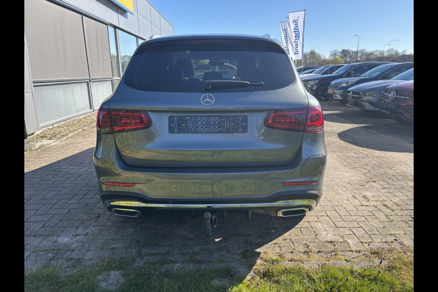 Mercedes-Benz GLC 300e 4MATIC AMG Line | 320pk PHEV | Panormadak | Afneembare Trekhaak | Burmester Audio | Stoelverwarming |  Achteruitrijcamera