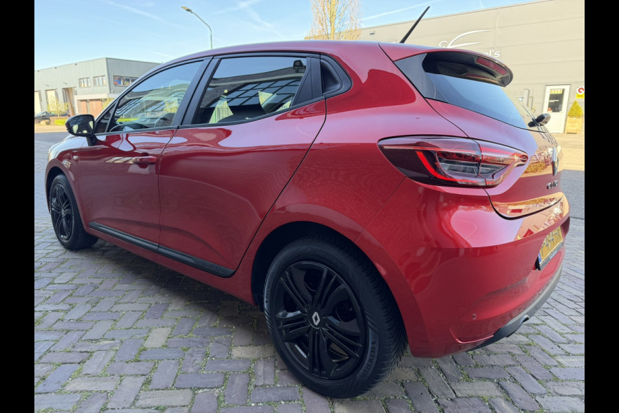 Renault Clio 1.0 TCe / Navigatie by Apple CarPlay - Android / 1e Eigenaar / ALL-Season banden / Cruise Control / PDC met optische