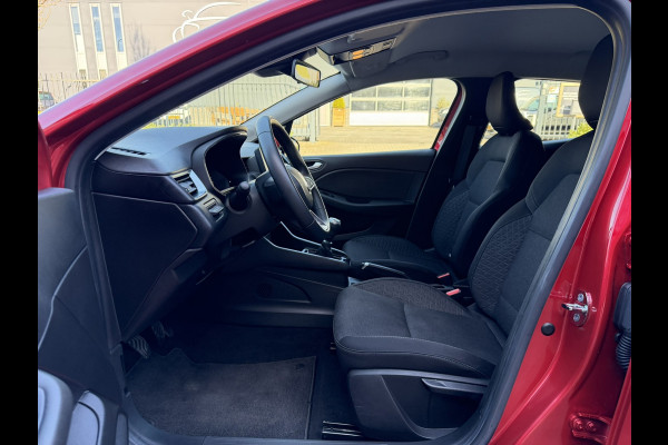 Renault Clio 1.0 TCe / Navigatie by Apple CarPlay - Android / 1e Eigenaar / ALL-Season banden / Cruise Control / PDC met optische