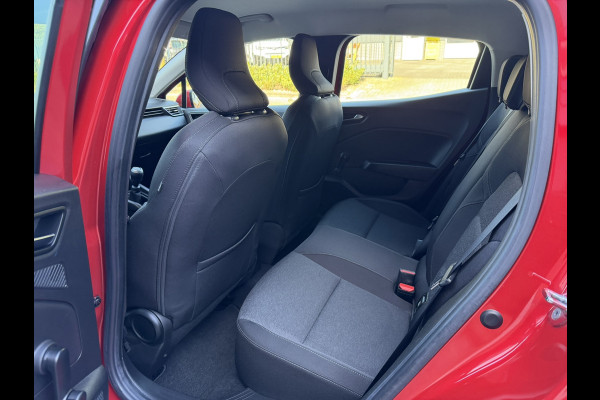 Renault Clio 1.0 TCe / Navigatie by Apple CarPlay - Android / 1e Eigenaar / ALL-Season banden / Cruise Control / PDC met optische
