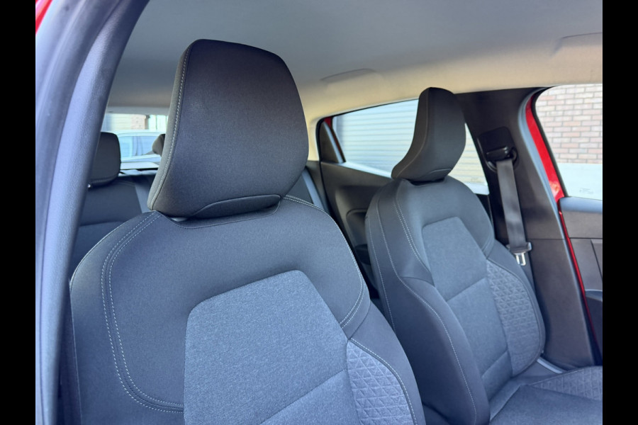 Renault Clio 1.0 TCe / Navigatie by Apple CarPlay - Android / 1e Eigenaar / ALL-Season banden / Cruise Control / PDC met optische