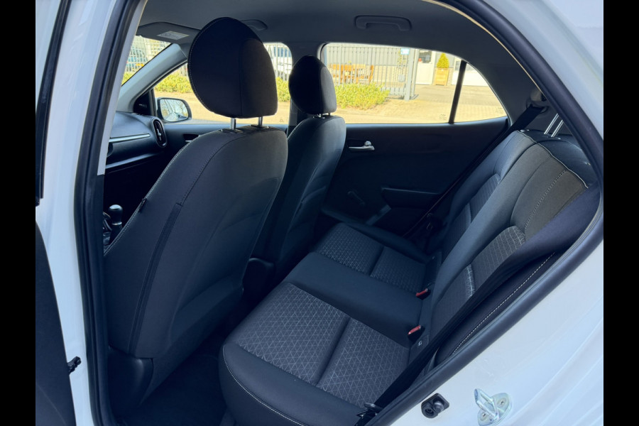 Kia Picanto 1.0 DPi / NIEUW ONDERHOUD / Cruise Control / Airco / Bluetooth / C.V. met Afstandsbediening + Elek. Pakket / 1e Eigena