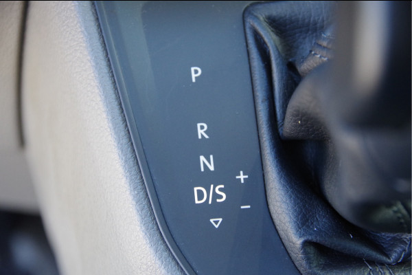 Volkswagen Crafter 35 2.0 TDI L3H2 177PK AUT. 3-ZITS, LED, CAMERA, STANDKACHEL, NAVI, CRUISE, AIRCO, MF STUURWIEL, PARKEERSENSOREN