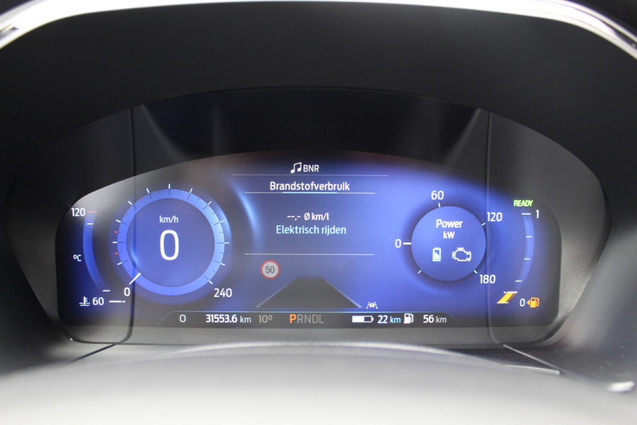 Ford Kuga 2.5-225 pk PHEV ST-Line X. Hybride rijden voor een reëel bedrag ! Slechts 31.500km ! Stoel-, stuur-, achterbank en voorraamverw., B&O soundsyst., Adaptieve Cruise Control, Climate Control dual, Camera v+a, Navigatie, Telefoonvoorb., Side- en lane assist etc.