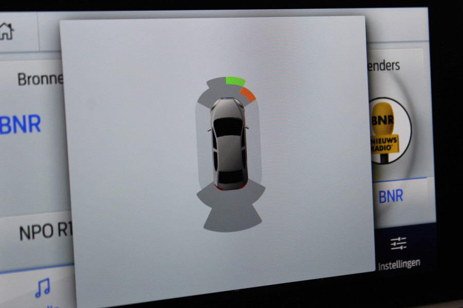 Ford Kuga 2.5-225 pk PHEV ST-Line X. Hybride rijden voor een reëel bedrag ! Slechts 31.500km ! Stoel-, stuur-, achterbank en voorraamverw., B&O soundsyst., Adaptieve Cruise Control, Climate Control dual, Camera v+a, Navigatie, Telefoonvoorb., Side- en lane assist etc.