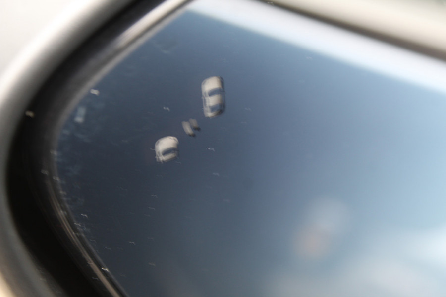 Ford Kuga 2.5-225 pk PHEV ST-Line X. Hybride rijden voor een reëel bedrag ! Slechts 31.500km ! Stoel-, stuur-, achterbank en voorraamverw., B&O soundsyst., Adaptieve Cruise Control, Climate Control dual, Camera v+a, Navigatie, Telefoonvoorb., Side- en lane assist etc.