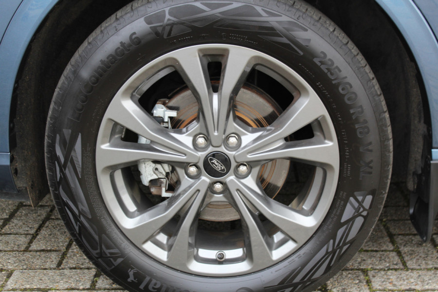 Ford Kuga 2.5-225 pk PHEV ST-Line X. Hybride rijden voor een reëel bedrag ! Slechts 31.500km ! Stoel-, stuur-, achterbank en voorraamverw., B&O soundsyst., Adaptieve Cruise Control, Climate Control dual, Camera v+a, Navigatie, Telefoonvoorb., Side- en lane assist etc.