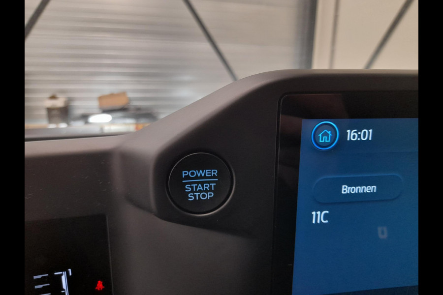 Ford Transit Custom 300 2.0 TDCI L2H1 Trend Nieuw Model Navi Cruise Camera Parkeersensoren Trekhaak