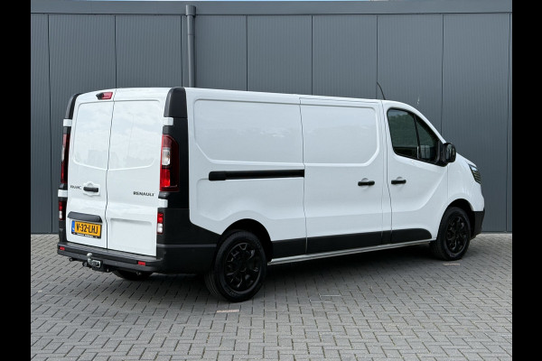 Renault Trafic 2.0 DCi 150 PK AUTOMAAT / L2H1 / TREKHAAK / **18.350 km** / AIRCO / CRUISE / CAMERA / 3-ZITS / LED / BLINDSPOT