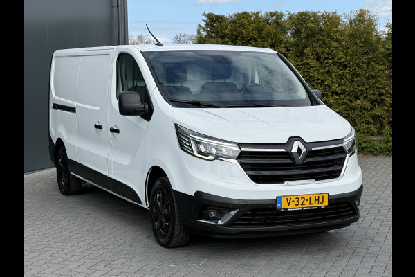 Renault Trafic 2.0 DCi 150 PK AUTOMAAT / L2H1 / TREKHAAK / **18.350 km** / AIRCO / CRUISE / CAMERA / 3-ZITS / LED / BLINDSPOT