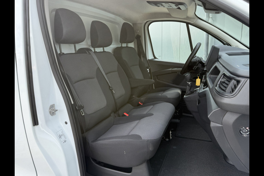Renault Trafic 2.0 DCi 150 PK AUTOMAAT / L2H1 / TREKHAAK / **18.350 km** / AIRCO / CRUISE / CAMERA / 3-ZITS / LED / BLINDSPOT