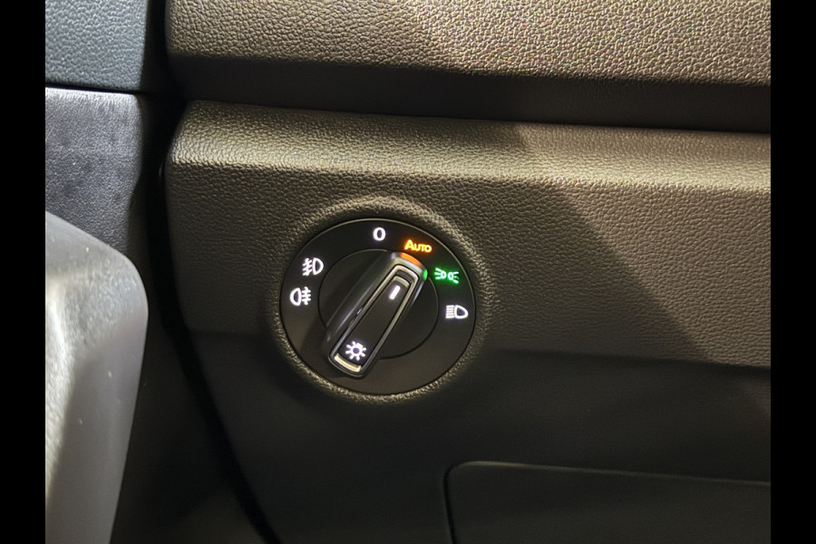 Volkswagen T-Roc Cabrio 1.5 TSI 150PK DSG R-LINE SPORT TREKHAAK/CAMERA/VIRTUAL