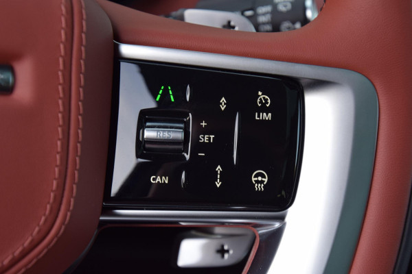 Land Rover Range Rover P550e SV | Two-Tone interieur | Obsidian Black