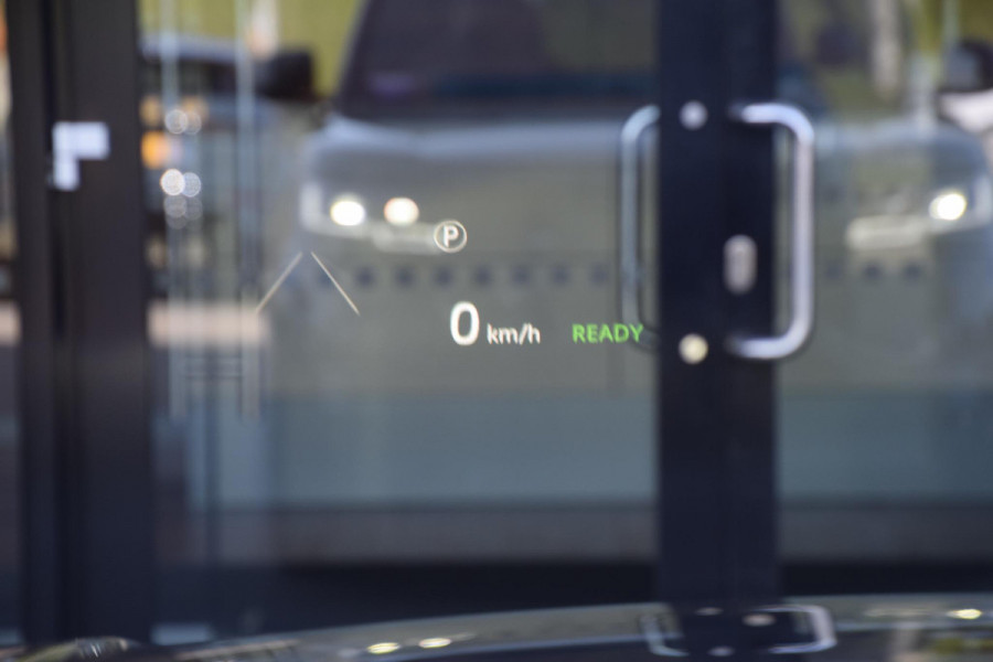 Land Rover Range Rover P550e SV | Two-Tone interieur | Obsidian Black