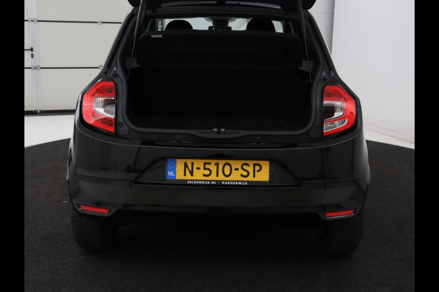 Renault Twingo Z.E. R80 Collection | Navigatie | Climate control | Carplay | Bluetooth | Speedlimiter | DAB | LED | Origineel NL