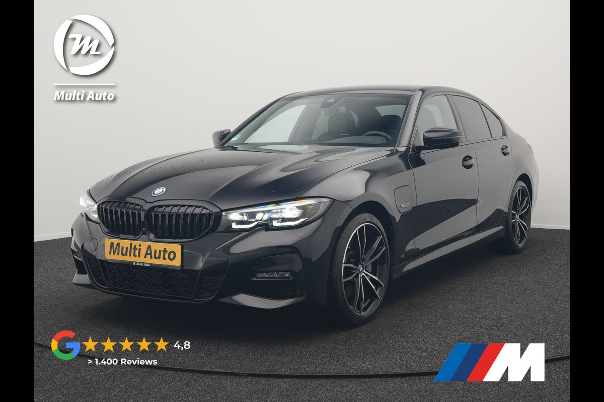 BMW 3-serie 330e M Sport PHEV 293pk Dealer O.H. | Adaptief Onderstel | Sfeerverlichting | Alcantara Sportstoelen Verwarmd | Virtual | Apple Carplay | Navigatie | Cruise Control | DAB | 19"L.M | Plug In Hybrid