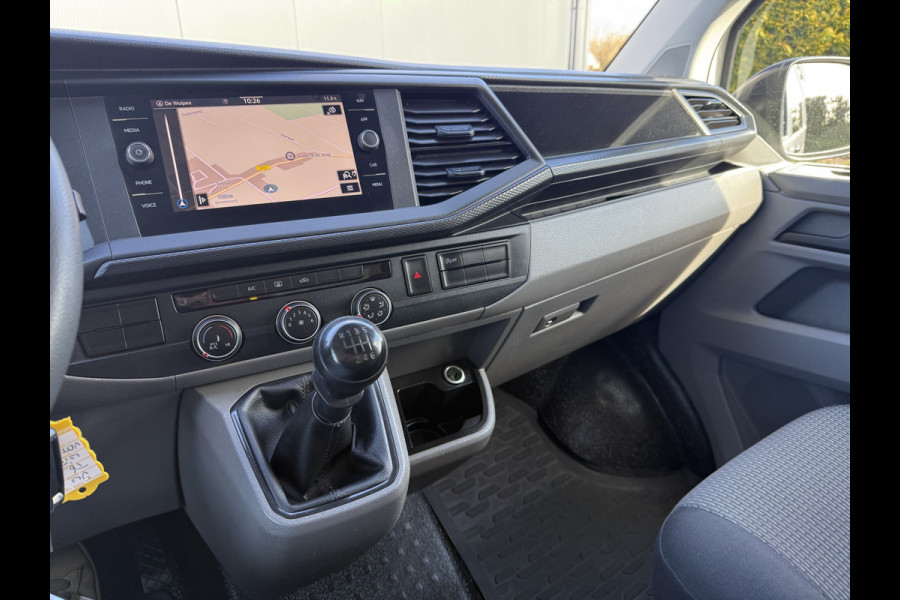 Volkswagen Transporter 2.0 TDI 150 PK / L2H1 / 1e EIG. / ALUCA INRICHTING / TREKHAAK / IMPERIAAL / CRUISE / AIRCO / NAVI