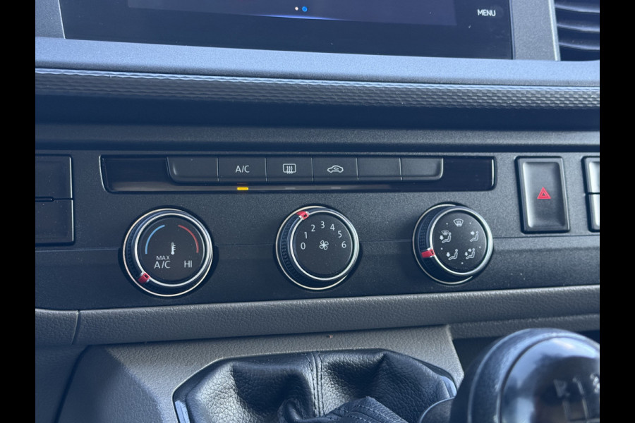 Volkswagen Transporter 2.0 TDI 150 PK / L2H1 / 1e EIG. / ALUCA INRICHTING / TREKHAAK / IMPERIAAL / CRUISE / AIRCO / NAVI